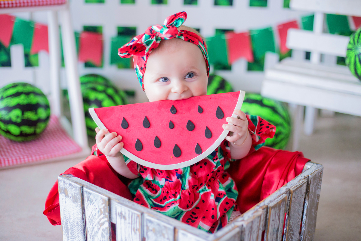 acompanhamento mensal de bebe caxias do sul figurino cenario tematico  personagem foto infantil serra gaucha fotografia familia mundo azul rosa ensaio fotografico crianca newborn baby menino menina smash the cake esmague o bolo banheira urso circo