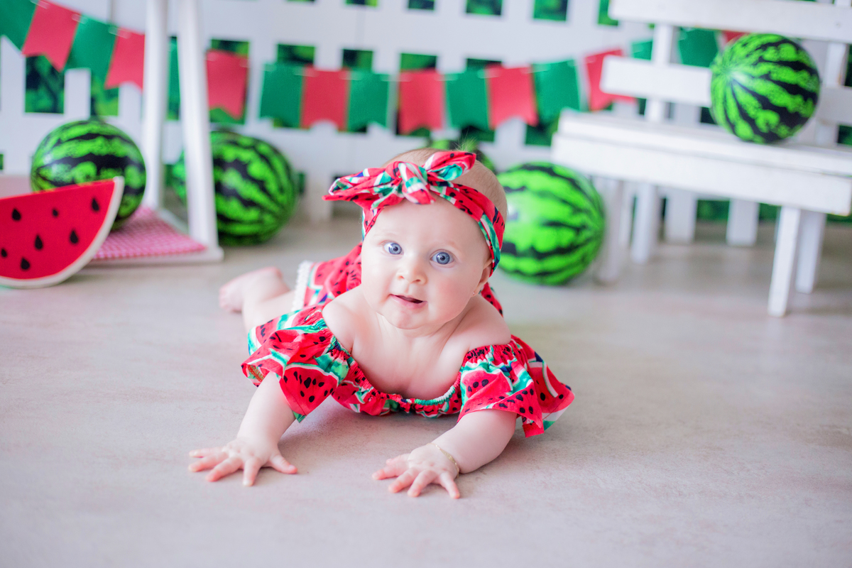 acompanhamento mensal de bebe caxias do sul figurino cenario tematico  personagem foto infantil serra gaucha fotografia familia mundo azul rosa ensaio fotografico crianca newborn baby menino menina smash the cake esmague o bolo banheira urso circo