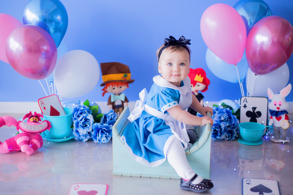 acompanhamento mensal de bebe caxias do sul figurino cenario tematico  personagem foto infantil serra gaucha fotografia familia mundo azul rosa ensaio fotografico crianca newborn baby menino menina smash the cake esmague o bolo banheira urso circo