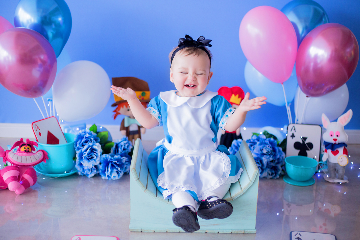 acompanhamento mensal de bebe caxias do sul figurino cenario tematico  personagem foto infantil serra gaucha fotografia familia mundo azul rosa ensaio fotografico crianca newborn baby menino menina smash the cake esmague o bolo banheira urso circo