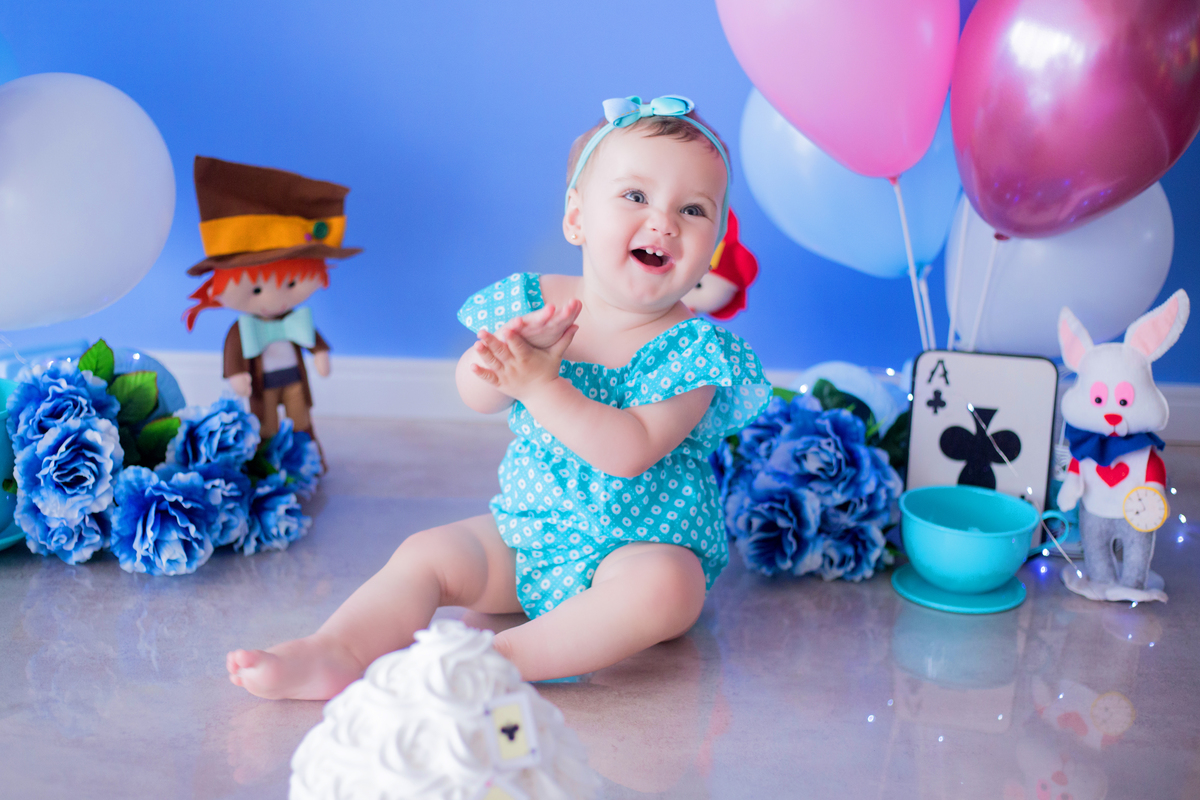 acompanhamento mensal de bebe caxias do sul figurino cenario tematico  personagem foto infantil serra gaucha fotografia familia mundo azul rosa ensaio fotografico crianca newborn baby menino menina smash the cake esmague o bolo banheira urso circo
