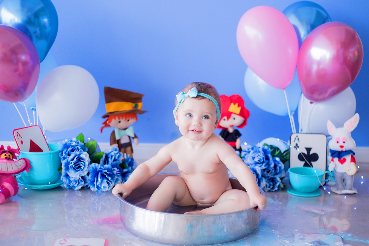 acompanhamento mensal de bebe caxias do sul figurino cenario tematico  personagem foto infantil serra gaucha fotografia familia mundo azul rosa ensaio fotografico crianca newborn baby menino menina smash the cake esmague o bolo banheira urso circo