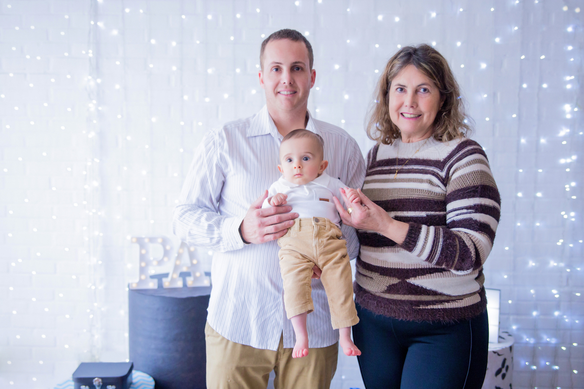acompanhamento mensal de bebe caxias do sul figurino cenario tematico  personagem foto infantil serra gaucha fotografia familia mundo azul rosa ensaio fotografico crianca newborn baby menino menina smash the cake esmague o bolo banheira urso circo