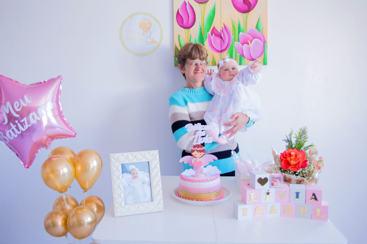 acompanhamento mensal de bebe caxias do sul figurino cenario tematico  personagem foto infantil serra gaucha fotografia familia mundo azul rosa ensaio fotografico crianca newborn baby menino menina smash the cake esmague o bolo banheira urso circo