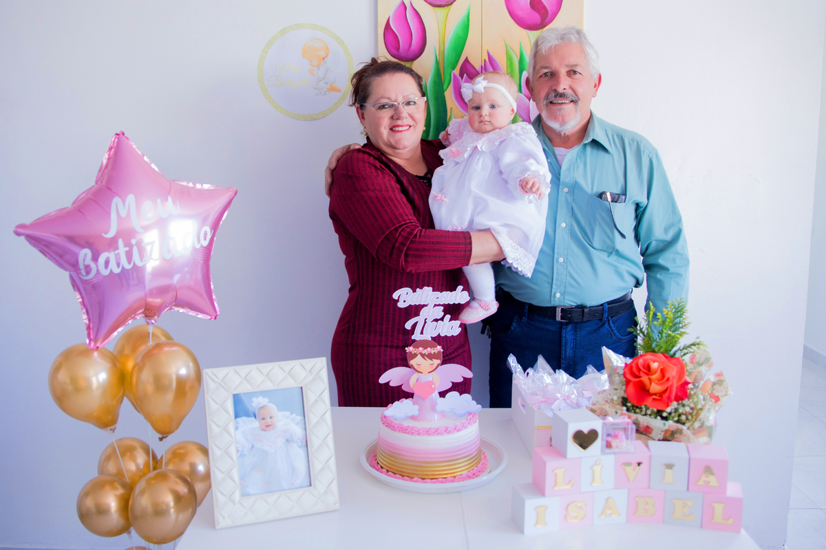 acompanhamento mensal de bebe caxias do sul figurino cenario tematico  personagem foto infantil serra gaucha fotografia familia mundo azul rosa ensaio fotografico crianca newborn baby menino menina smash the cake esmague o bolo banheira urso circo