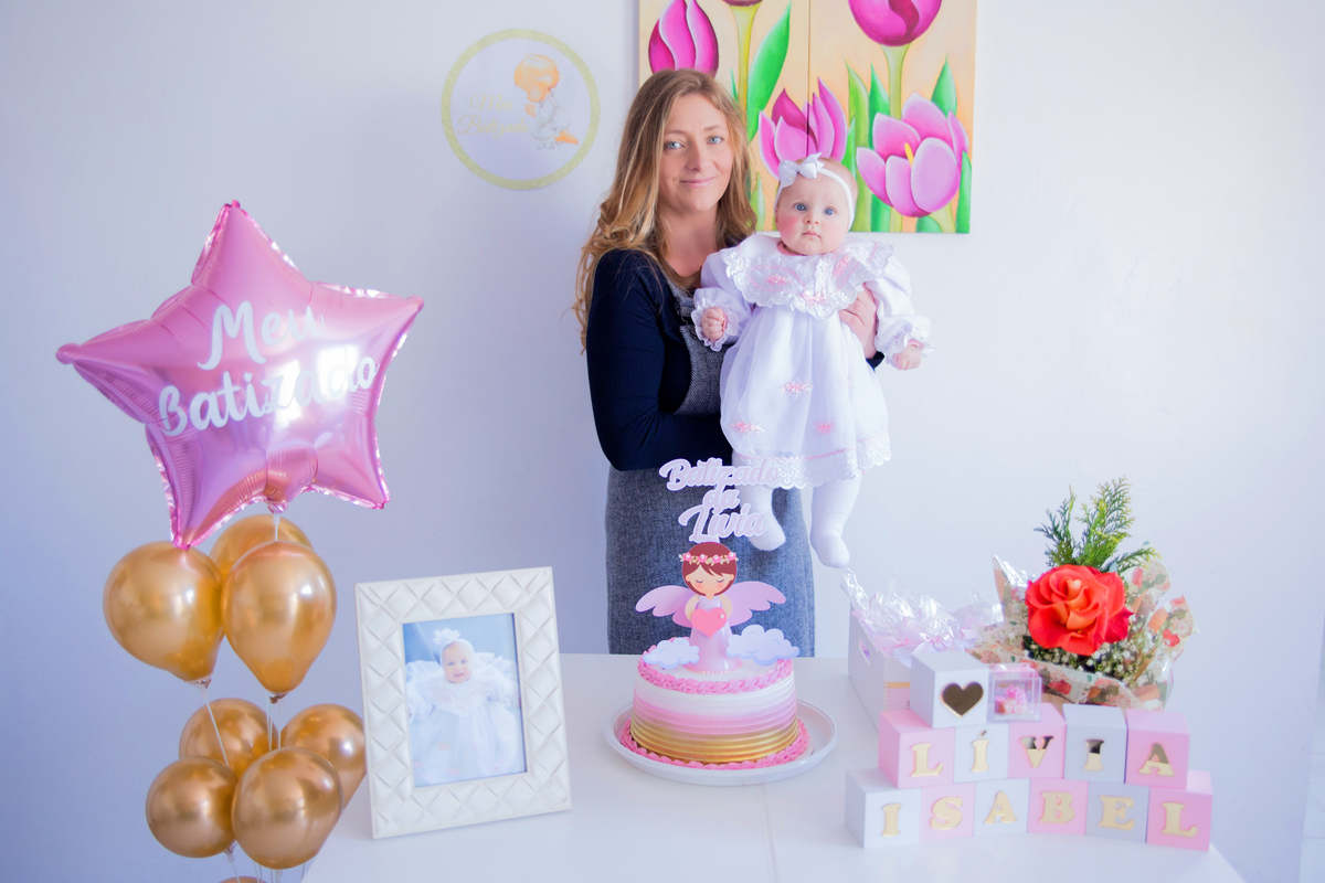 acompanhamento mensal de bebe caxias do sul figurino cenario tematico  personagem foto infantil serra gaucha fotografia familia mundo azul rosa ensaio fotografico crianca newborn baby menino menina smash the cake esmague o bolo banheira urso circo