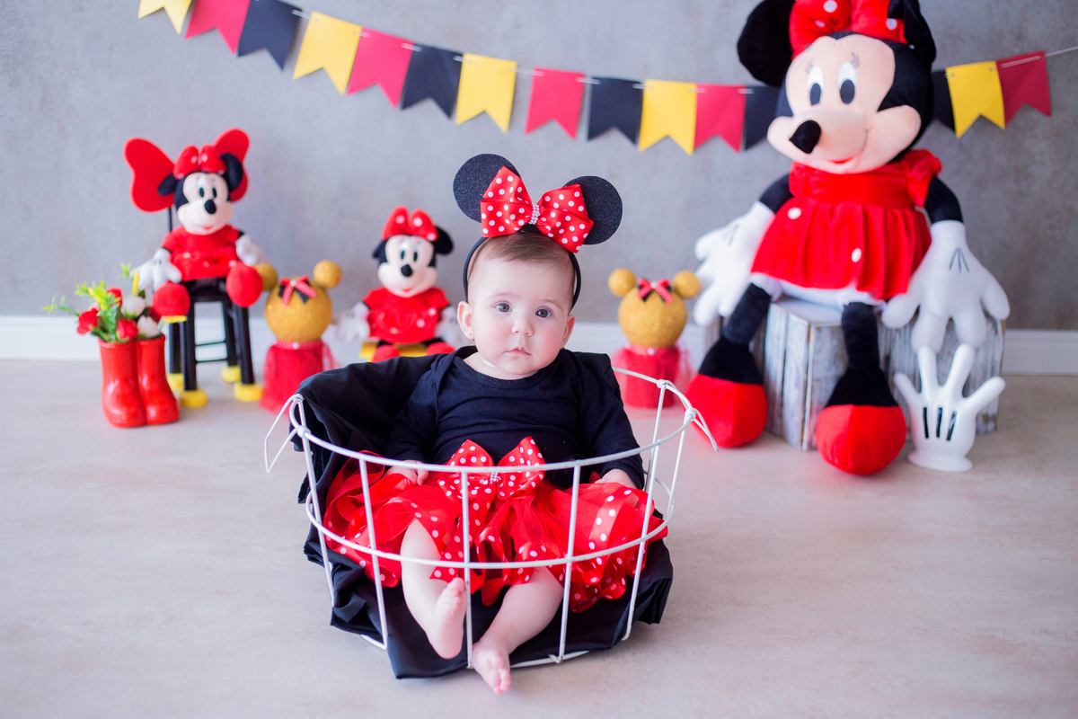 acompanhamento mensal de bebe caxias do sul figurino cenario tematico  personagem foto infantil serra gaucha fotografia familia mundo azul rosa ensaio fotografico crianca newborn baby menino menina smash the cake esmague o bolo banheira urso circo