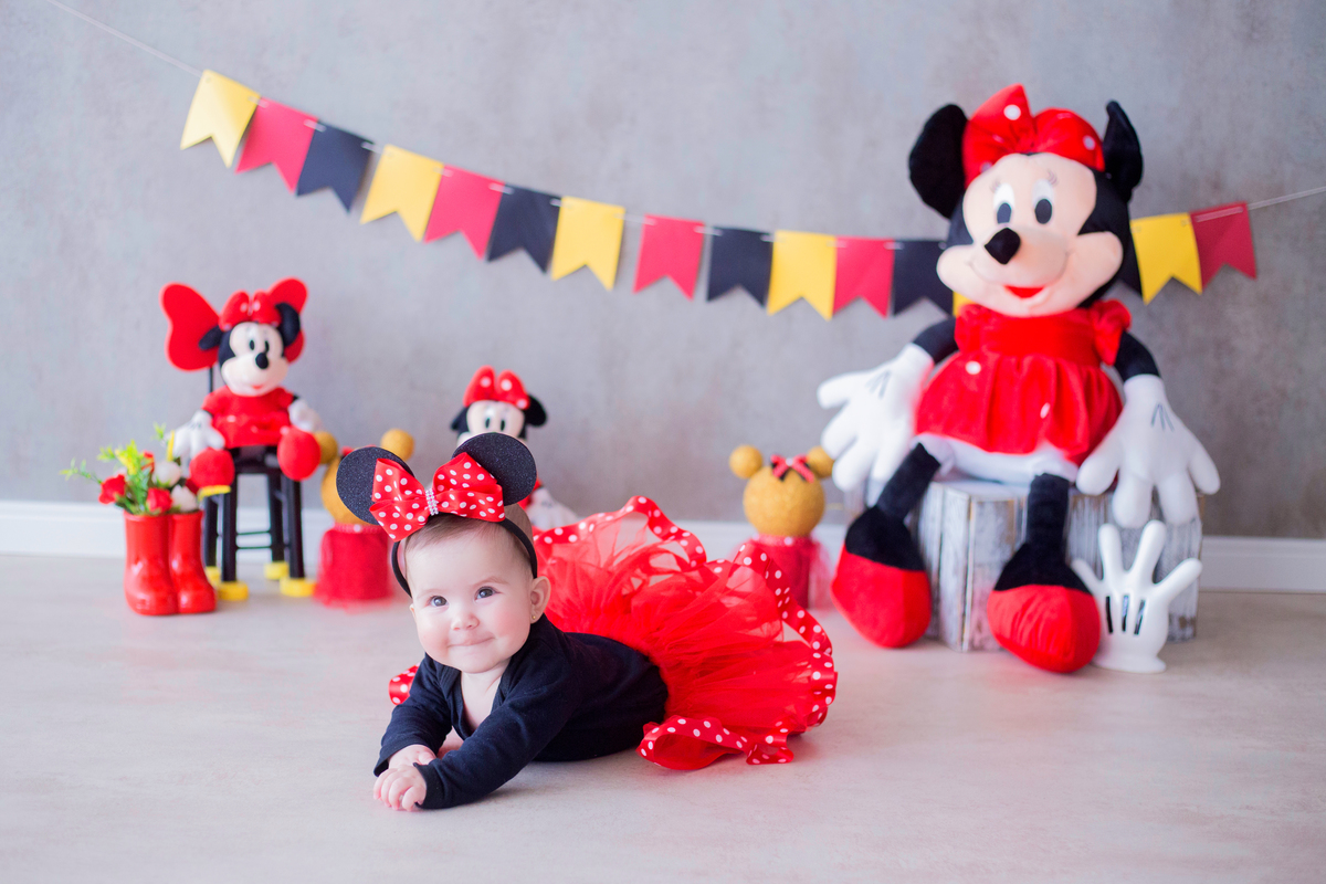 acompanhamento mensal de bebe caxias do sul figurino cenario tematico  personagem foto infantil serra gaucha fotografia familia mundo azul rosa ensaio fotografico crianca newborn baby menino menina smash the cake esmague o bolo banheira urso circo