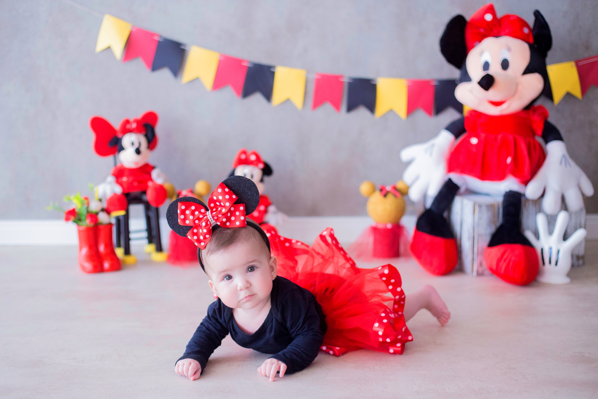 acompanhamento mensal de bebe caxias do sul figurino cenario tematico  personagem foto infantil serra gaucha fotografia familia mundo azul rosa ensaio fotografico crianca newborn baby menino menina smash the cake esmague o bolo banheira urso circo