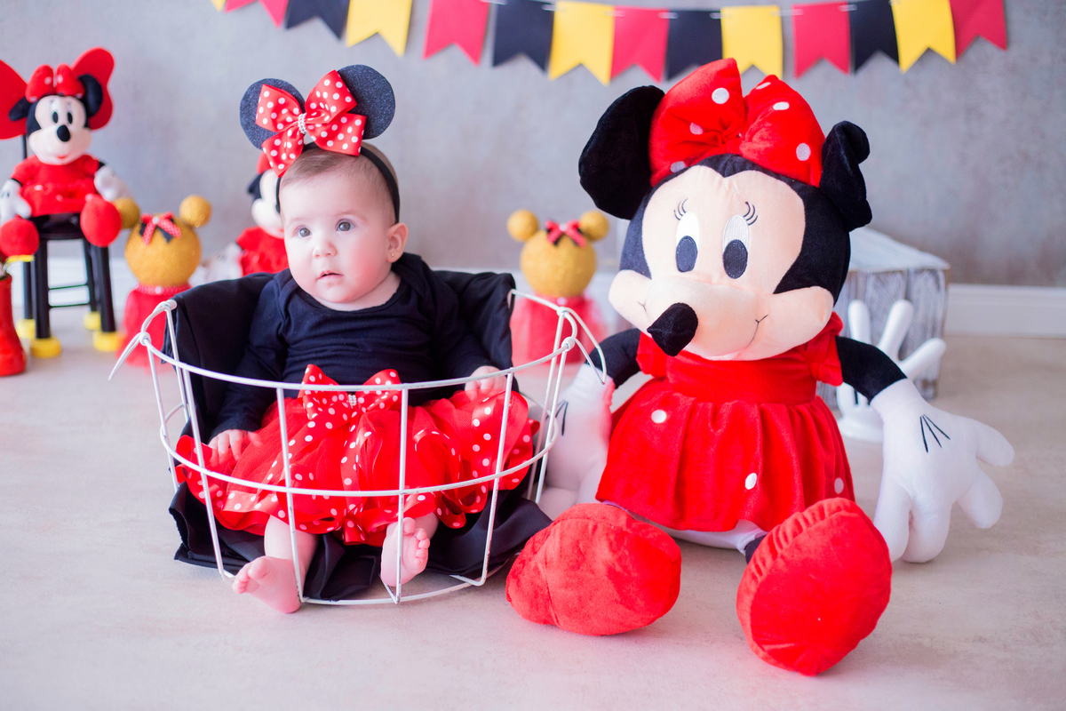 acompanhamento mensal de bebe caxias do sul figurino cenario tematico  personagem foto infantil serra gaucha fotografia familia mundo azul rosa ensaio fotografico crianca newborn baby menino menina smash the cake esmague o bolo banheira urso circo