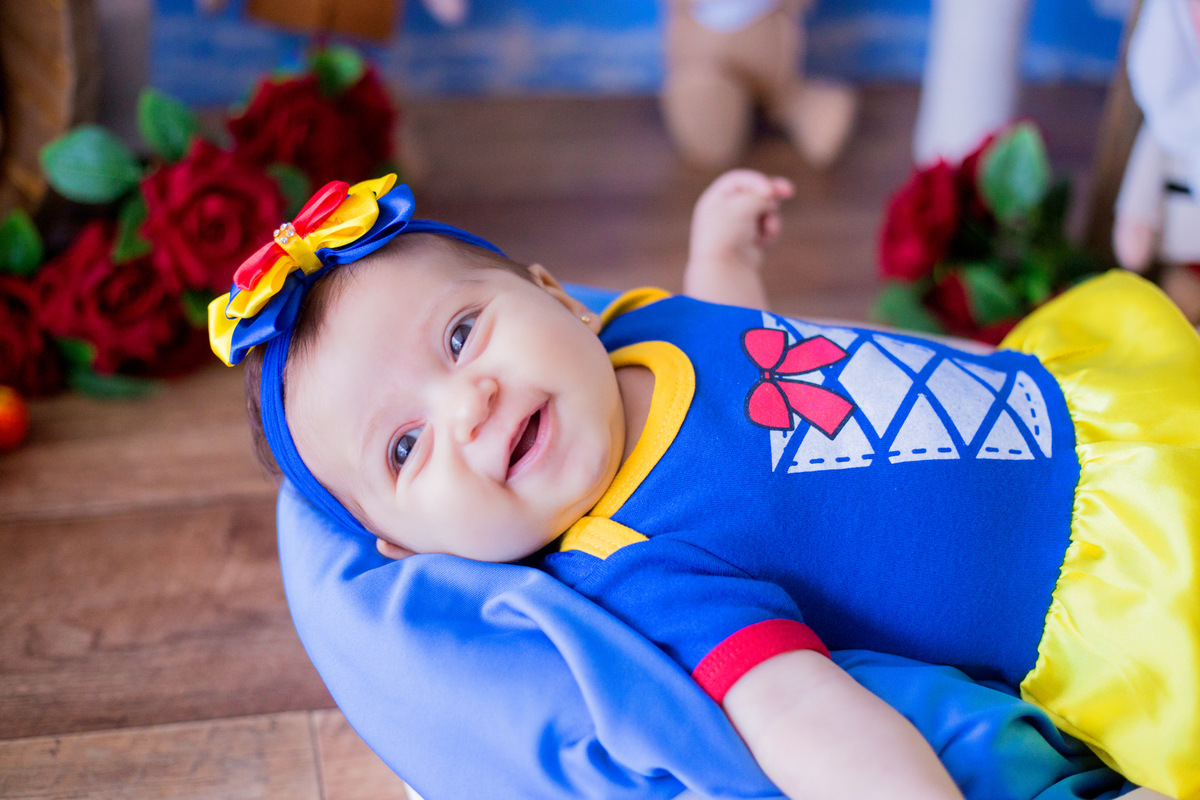 acompanhamento mensal de bebe caxias do sul figurino cenario tematico  personagem foto infantil serra gaucha fotografia familia mundo azul rosa ensaio fotografico crianca newborn baby menino menina smash the cake esmague o bolo banheira urso circo