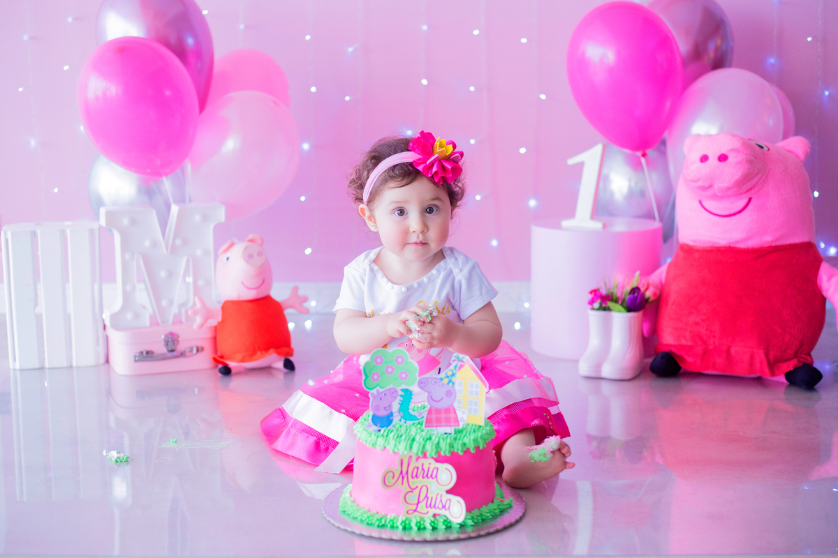 acompanhamento mensal de bebe caxias do sul figurino cenario tematico  personagem foto infantil serra gaucha fotografia familia mundo azul rosa ensaio fotografico crianca newborn baby menino menina smash the cake esmague o bolo banheira urso circo