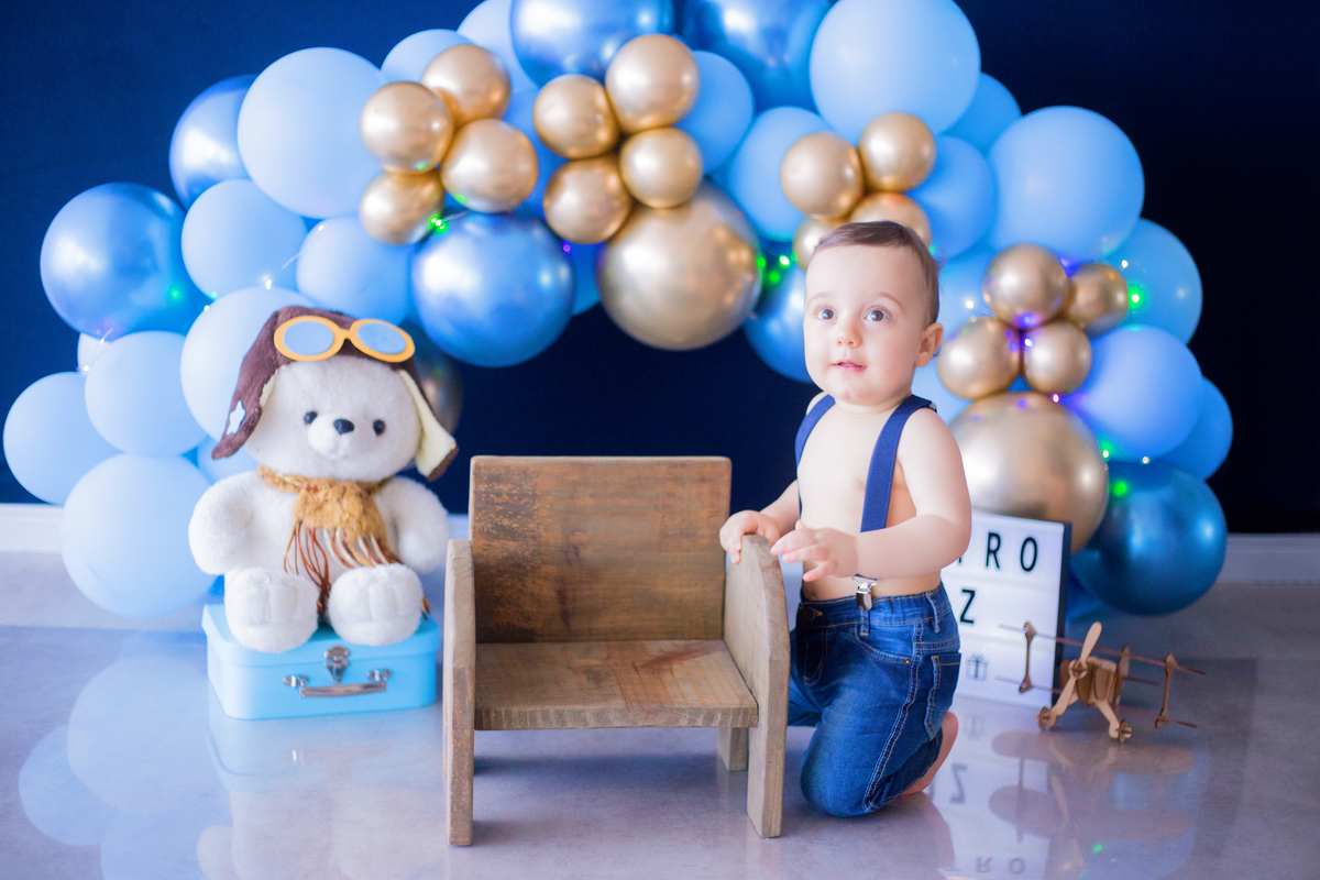 acompanhamento mensal de bebe caxias do sul figurino cenario tematico  personagem foto infantil serra gaucha fotografia familia mundo azul rosa ensaio fotografico crianca newborn baby menino menina smash the cake esmague o bolo banheira urso circo