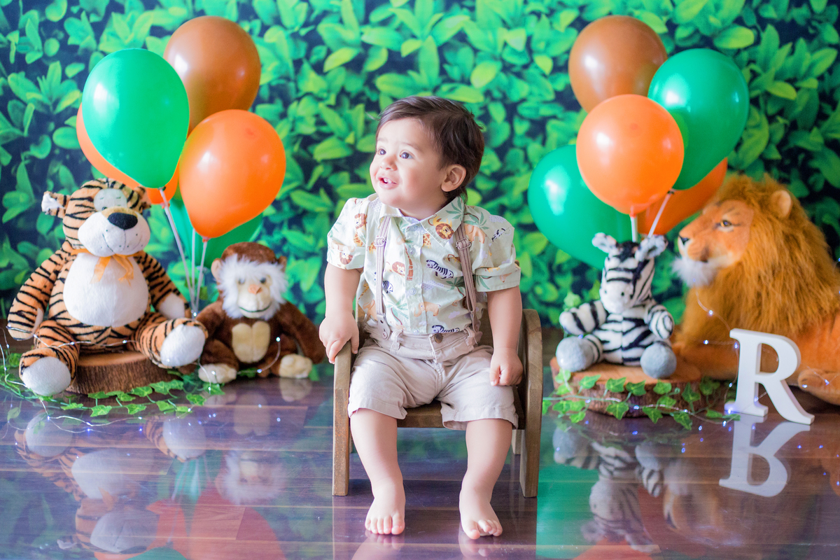 acompanhamento mensal de bebe caxias do sul figurino cenario tematico  personagem foto infantil serra gaucha fotografia familia mundo azul rosa ensaio fotografico crianca newborn baby menino menina smash the cake esmague o bolo banheira urso circo