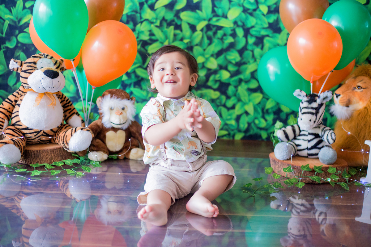 acompanhamento mensal de bebe caxias do sul figurino cenario tematico  personagem foto infantil serra gaucha fotografia familia mundo azul rosa ensaio fotografico crianca newborn baby menino menina smash the cake esmague o bolo banheira urso circo