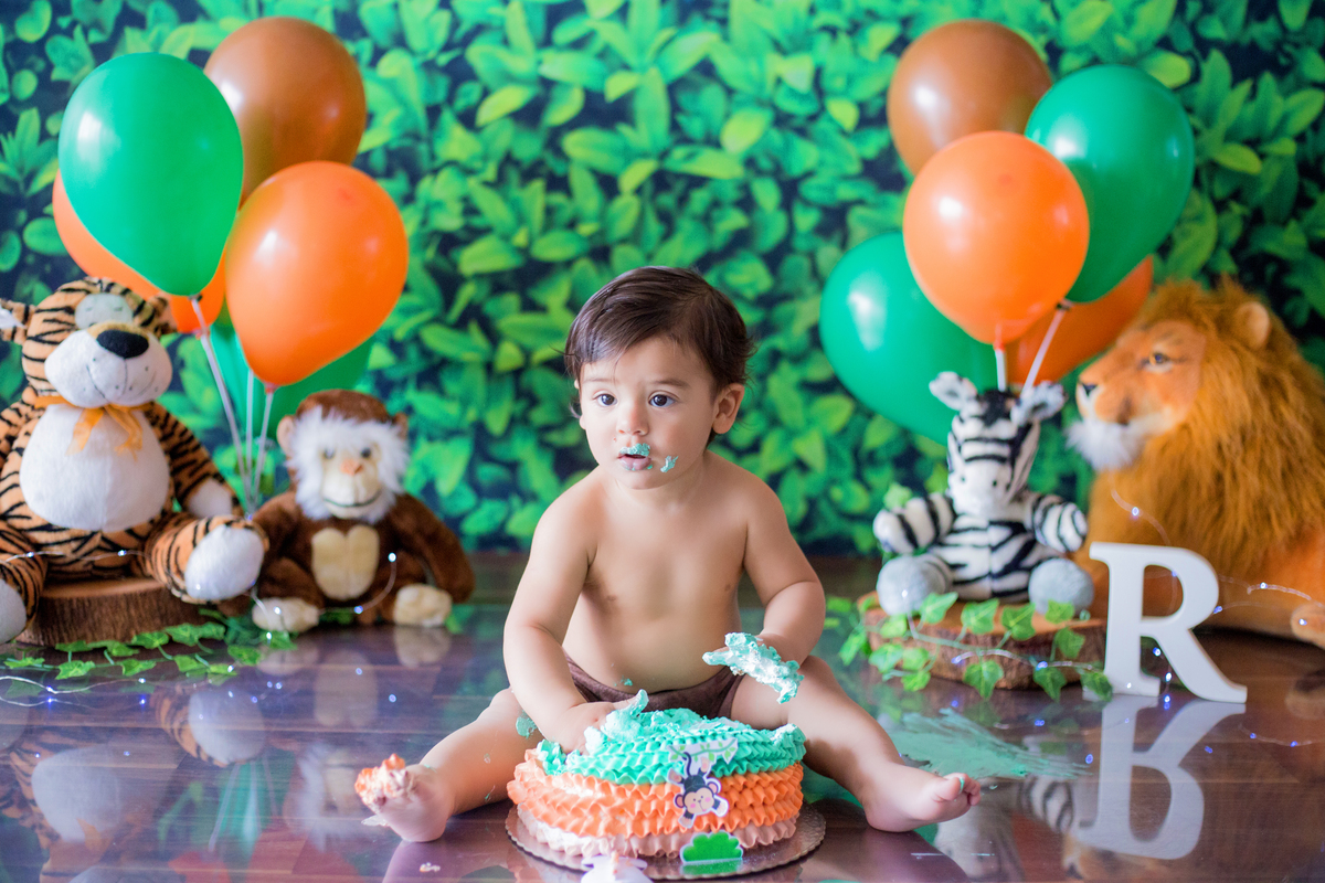 acompanhamento mensal de bebe caxias do sul figurino cenario tematico  personagem foto infantil serra gaucha fotografia familia mundo azul rosa ensaio fotografico crianca newborn baby menino menina smash the cake esmague o bolo banheira urso circo