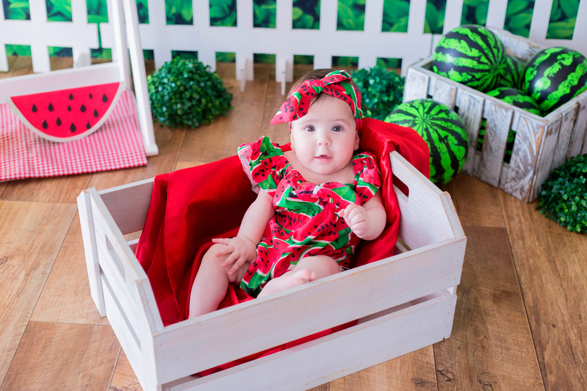 acompanhamento mensal de bebe caxias do sul figurino cenario tematico  personagem foto infantil serra gaucha fotografia familia mundo azul rosa ensaio fotografico crianca newborn baby menino menina smash the cake esmague o bolo banheira urso circo