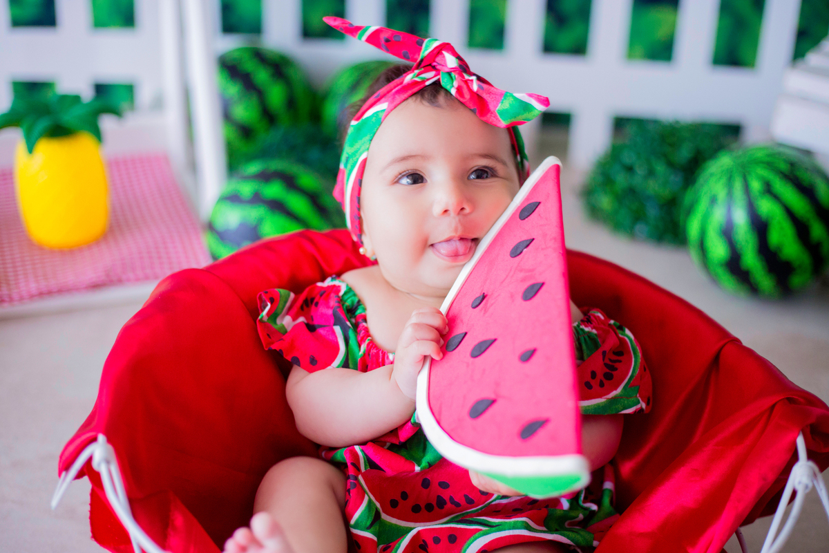 acompanhamento mensal de bebe caxias do sul figurino cenario tematico  personagem foto infantil serra gaucha fotografia familia mundo azul rosa ensaio fotografico crianca newborn baby menino menina smash the cake esmague o bolo banheira urso circo