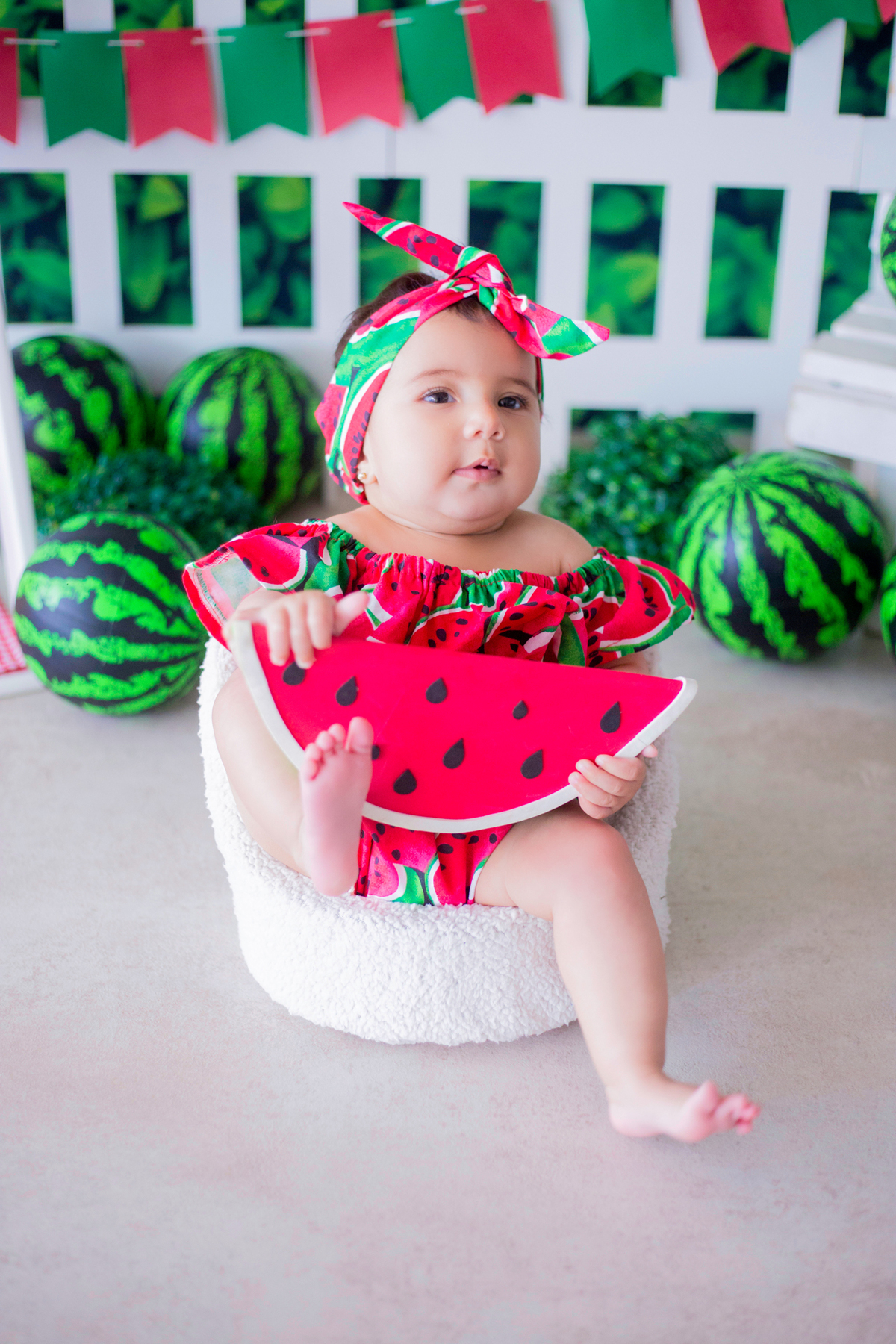 acompanhamento mensal de bebe caxias do sul figurino cenario tematico  personagem foto infantil serra gaucha fotografia familia mundo azul rosa ensaio fotografico crianca newborn baby menino menina smash the cake esmague o bolo banheira urso circo