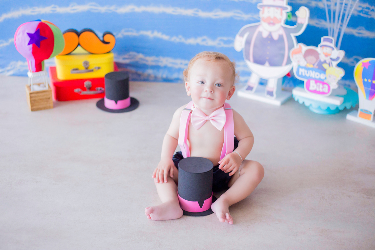 acompanhamento mensal de bebe caxias do sul figurino cenario tematico  personagem foto infantil serra gaucha fotografia familia mundo azul rosa ensaio fotografico crianca newborn baby menino menina smash the cake esmague o bolo banheira urso circo