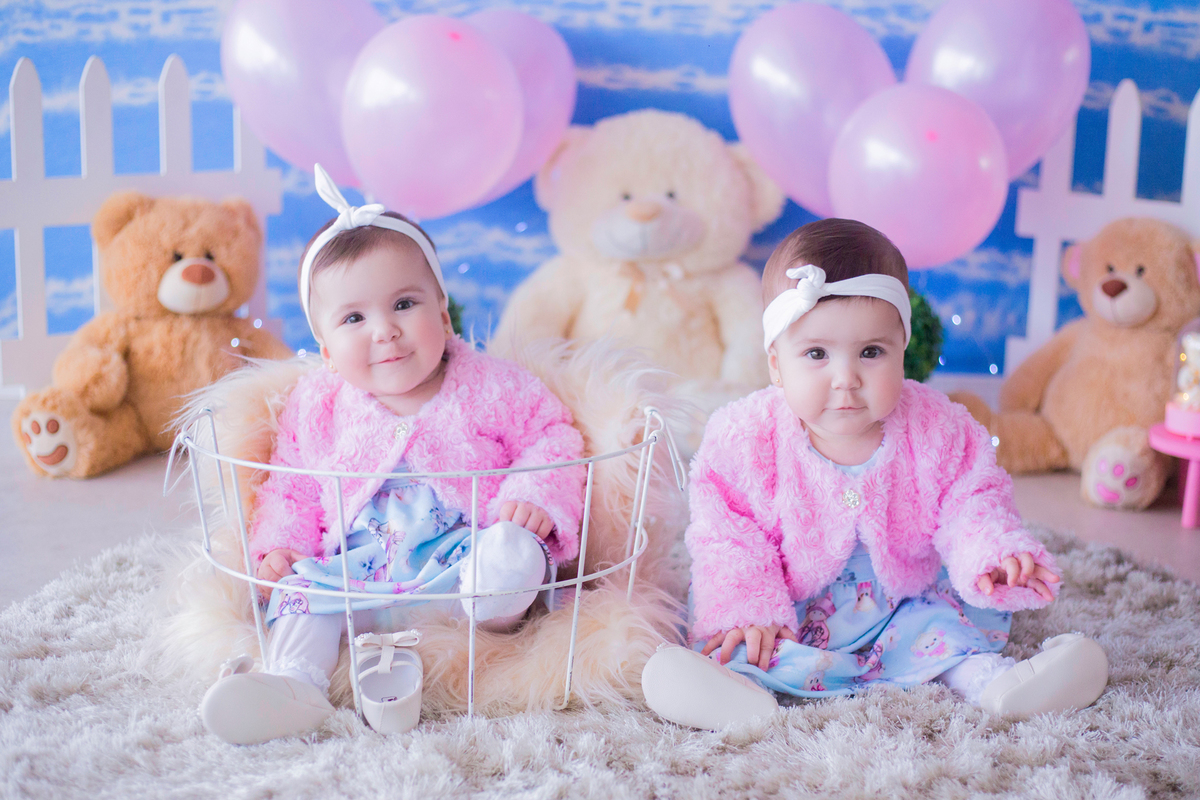 acompanhamento mensal de bebe caxias do sul figurino cenario tematico  personagem foto infantil serra gaucha fotografia familia mundo azul rosa ensaio fotografico crianca newborn baby menino menina smash the cake esmague o bolo banheira urso circo