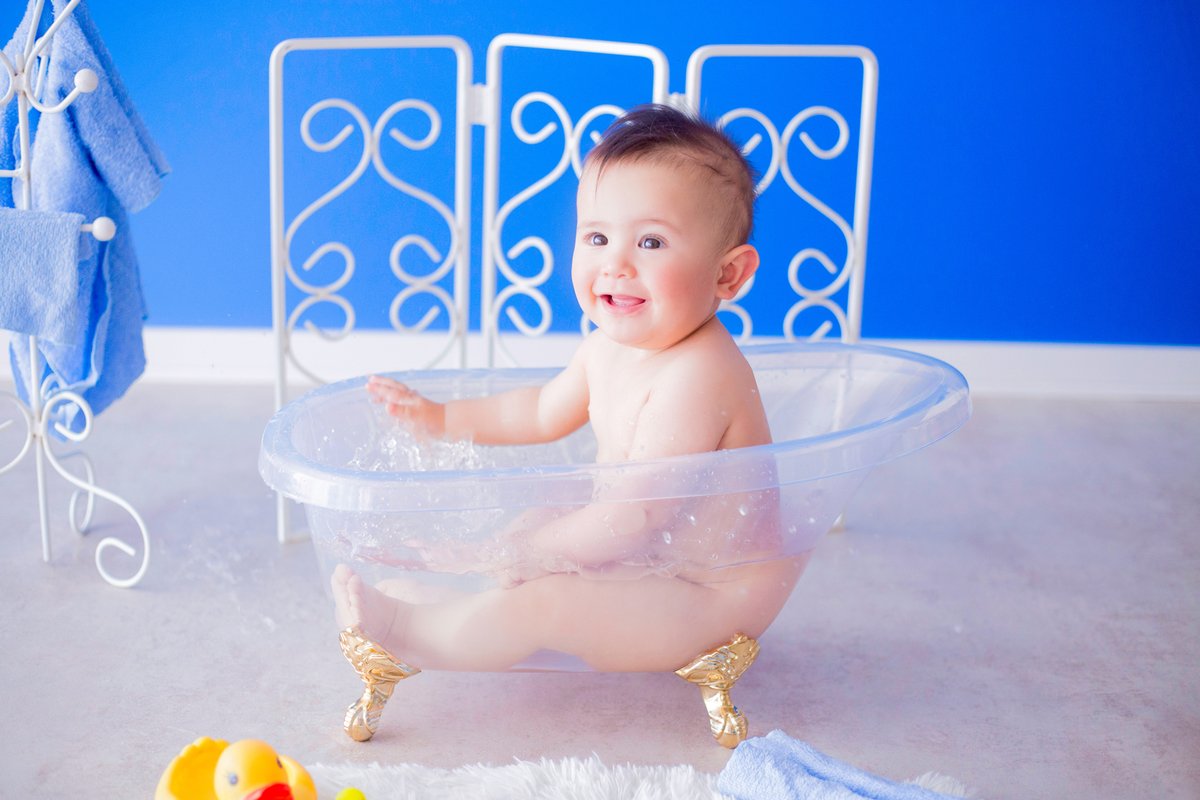 acompanhamento mensal de bebe caxias do sul figurino cenario tematico  personagem foto infantil serra gaucha fotografia familia mundo azul rosa ensaio fotografico crianca newborn baby menino menina smash the cake esmague o bolo banheira urso circo