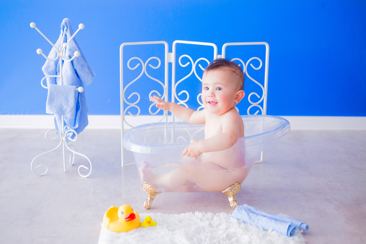 acompanhamento mensal de bebe caxias do sul figurino cenario tematico  personagem foto infantil serra gaucha fotografia familia mundo azul rosa ensaio fotografico crianca newborn baby menino menina smash the cake esmague o bolo banheira urso circo