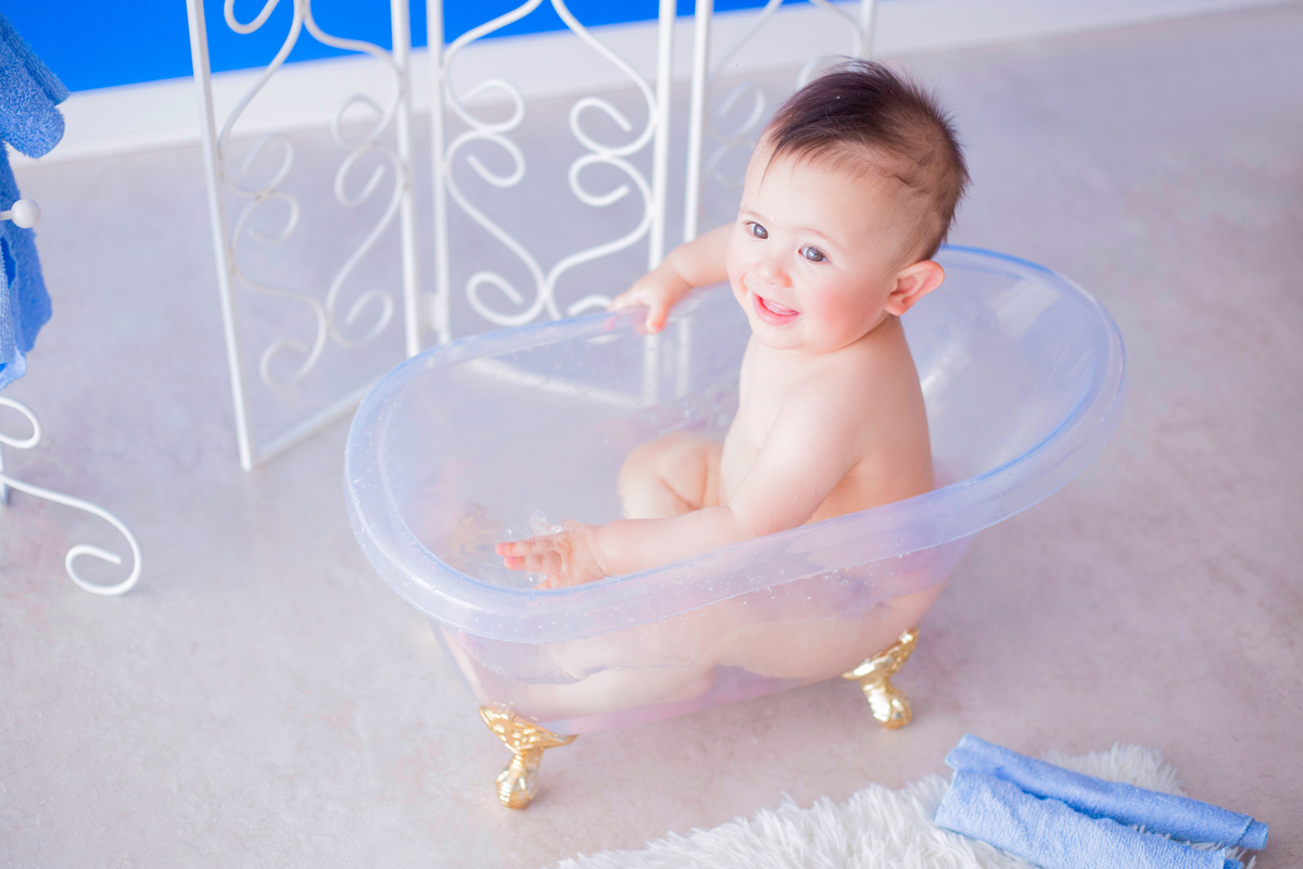 acompanhamento mensal de bebe caxias do sul figurino cenario tematico  personagem foto infantil serra gaucha fotografia familia mundo azul rosa ensaio fotografico crianca newborn baby menino menina smash the cake esmague o bolo banheira urso circo