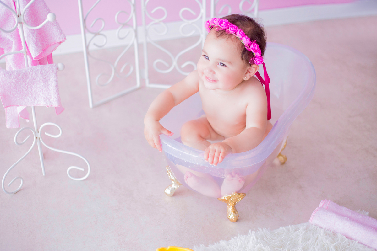 acompanhamento mensal de bebe caxias do sul figurino cenario tematico  personagem foto infantil serra gaucha fotografia familia mundo azul rosa ensaio fotografico crianca newborn baby menino menina smash the cake esmague o bolo banheira urso circo