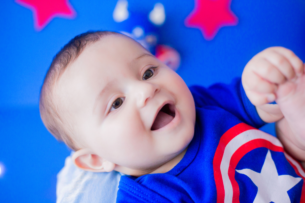 acompanhamento mensal de bebe caxias do sul figurino cenario tematico  personagem foto infantil serra gaucha fotografia familia mundo azul rosa ensaio fotografico crianca newborn baby menino menina smash the cake esmague o bolo banheira urso circo