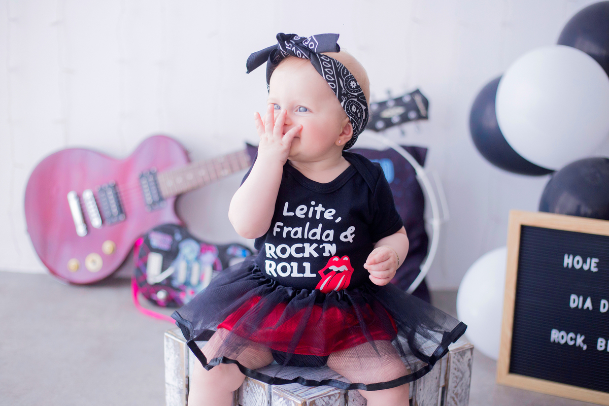 acompanhamento mensal de bebe caxias do sul figurino cenario tematico  personagem foto infantil serra gaucha fotografia familia mundo azul rosa ensaio fotografico crianca newborn baby menino menina smash the cake esmague o bolo banheira urso circo