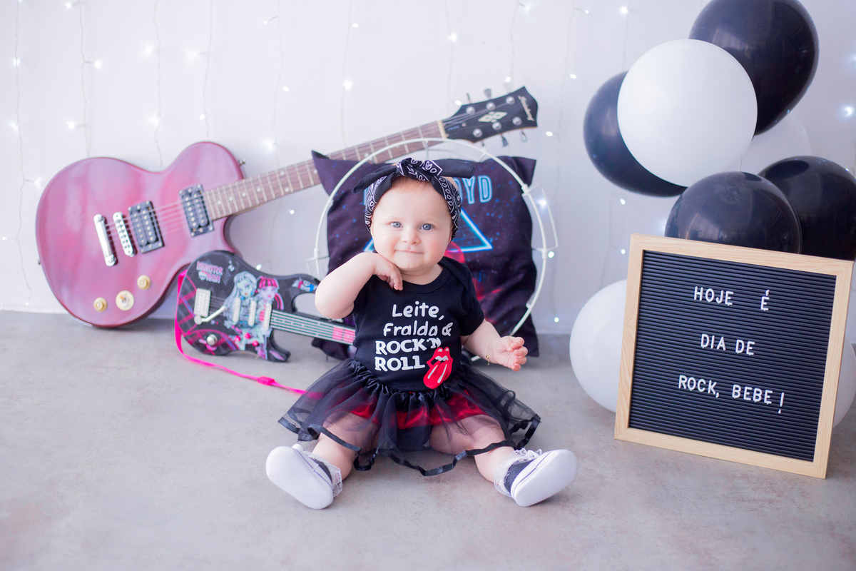 acompanhamento mensal de bebe caxias do sul figurino cenario tematico  personagem foto infantil serra gaucha fotografia familia mundo azul rosa ensaio fotografico crianca newborn baby menino menina smash the cake esmague o bolo banheira urso circo