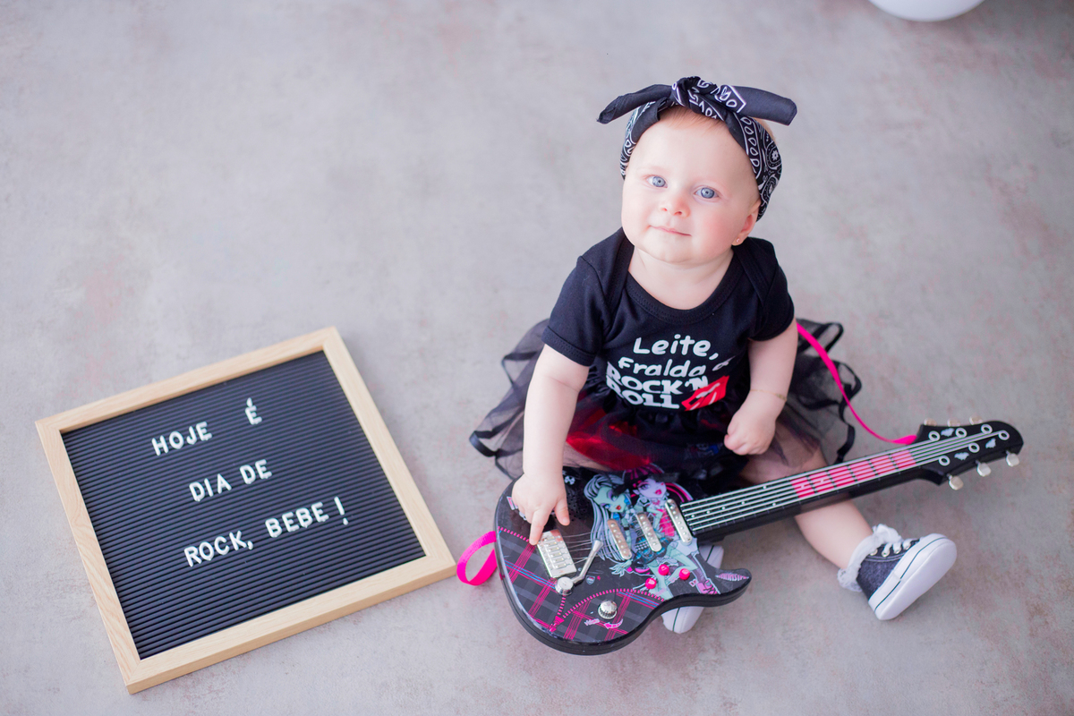 acompanhamento mensal de bebe caxias do sul figurino cenario tematico  personagem foto infantil serra gaucha fotografia familia mundo azul rosa ensaio fotografico crianca newborn baby menino menina smash the cake esmague o bolo banheira urso circo