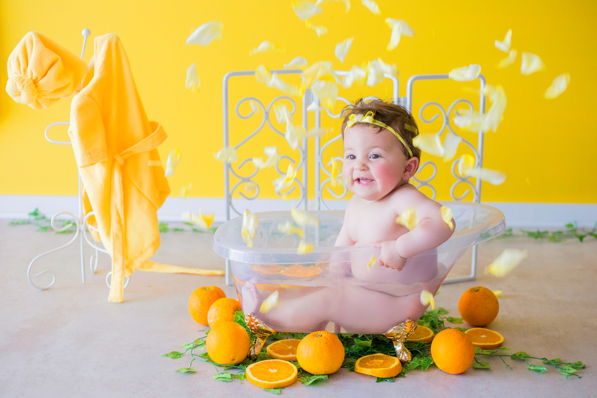 acompanhamento mensal de bebe caxias do sul figurino cenario tematico  personagem foto infantil serra gaucha fotografia familia mundo azul rosa ensaio fotografico crianca newborn baby menino menina smash the cake esmague o bolo banheira urso circo