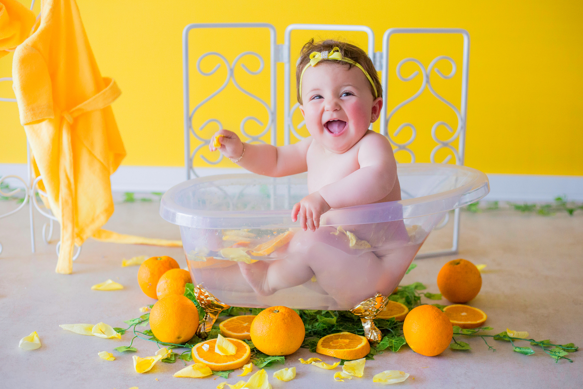 acompanhamento mensal de bebe caxias do sul figurino cenario tematico  personagem foto infantil serra gaucha fotografia familia mundo azul rosa ensaio fotografico crianca newborn baby menino menina smash the cake esmague o bolo banheira urso circo