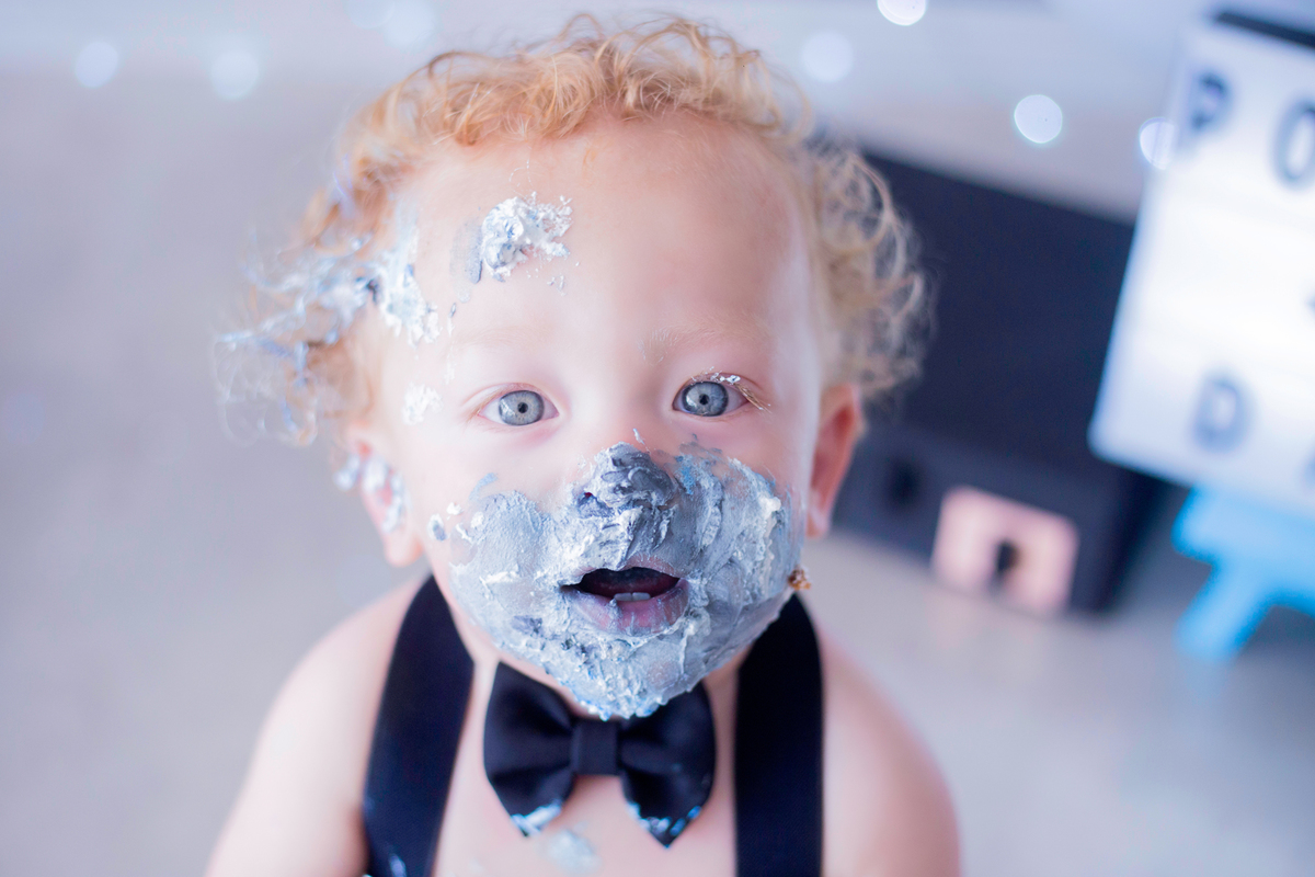 acompanhamento mensal de bebe caxias do sul figurino cenario tematico  personagem foto infantil serra gaucha fotografia familia mundo azul rosa ensaio fotografico crianca newborn baby menino menina smash the cake esmague o bolo banheira urso circo