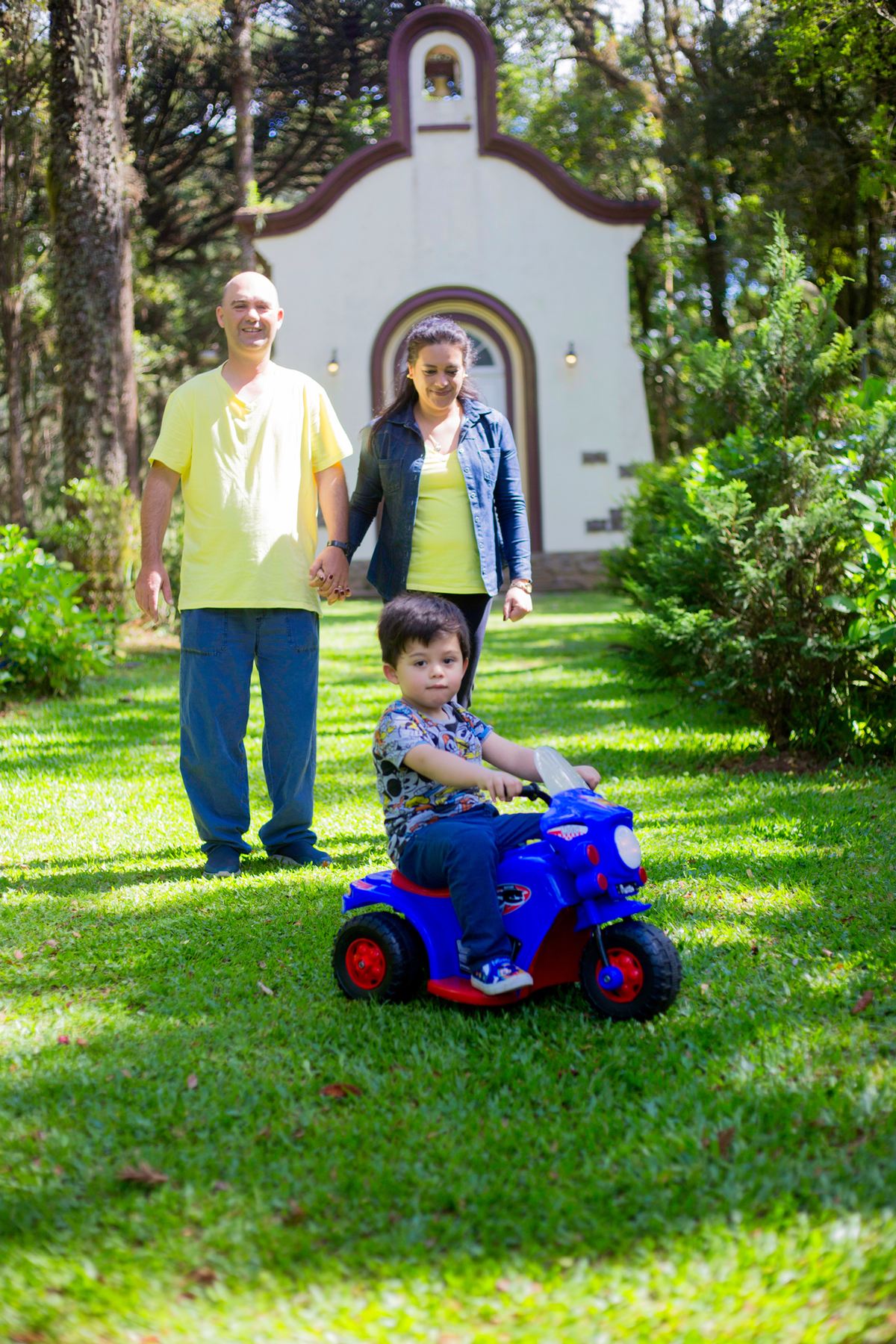 acompanhamento mensal de bebe caxias do sul figurino cenario tematico  personagem foto infantil serra gaucha fotografia familia mundo azul rosa ensaio fotografico crianca newborn baby menino menina smash the cake esmague o bolo banheira urso circo