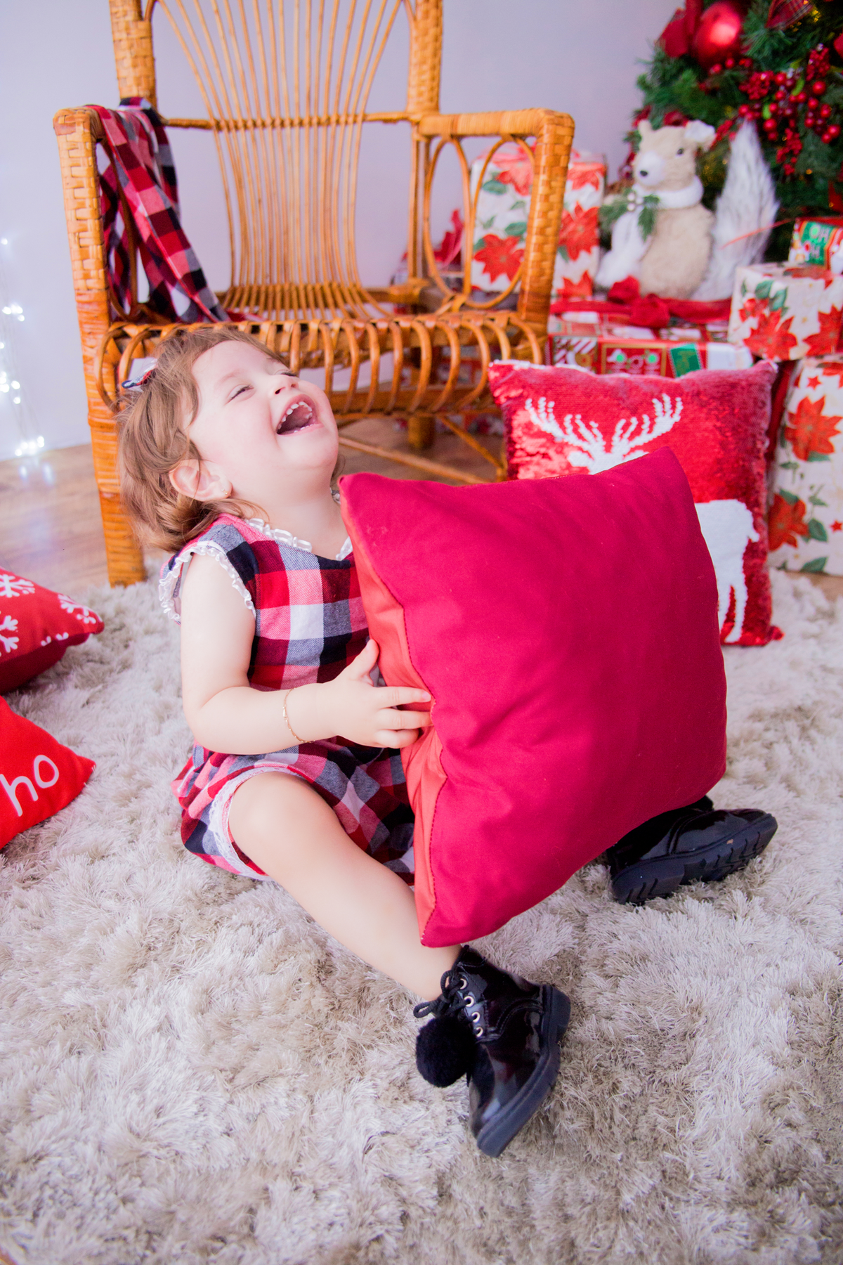 acompanhamento mensal de bebe caxias do sul figurino cenario tematico  personagem foto infantil serra gaucha fotografia familia mundo azul rosa ensaio fotografico crianca newborn baby menino menina smash the cake esmague o bolo banheira urso circo