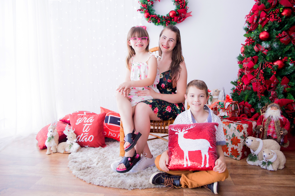 acompanhamento mensal de bebe caxias do sul figurino cenario tematico  personagem foto infantil serra gaucha fotografia familia mundo azul rosa ensaio fotografico crianca newborn baby menino menina smash the cake esmague o bolo banheira urso circo