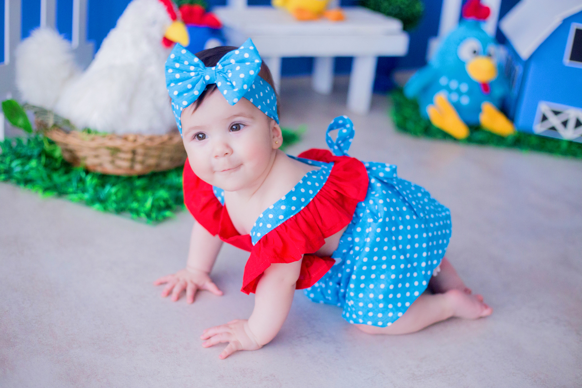 acompanhamento mensal de bebe caxias do sul figurino cenario tematico  personagem foto infantil serra gaucha fotografia familia mundo azul rosa ensaio fotografico crianca newborn baby menino menina smash the cake esmague o bolo banheira urso circo