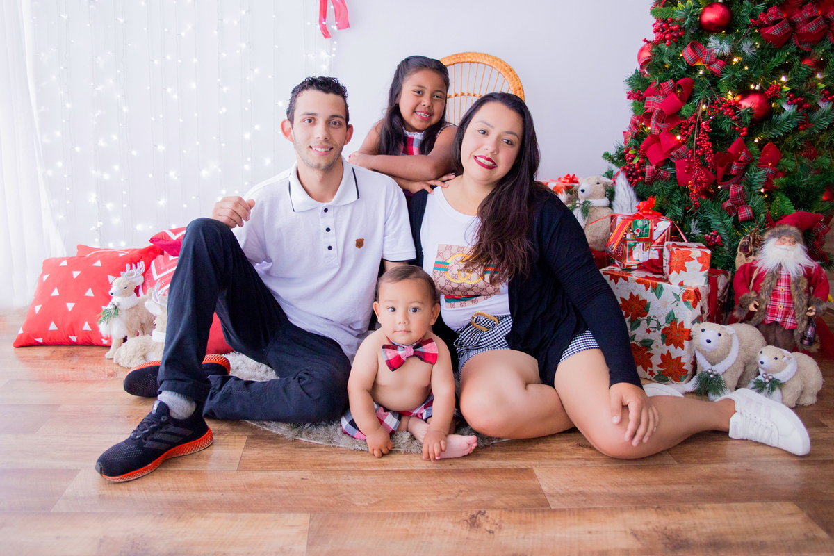 acompanhamento mensal de bebe caxias do sul figurino cenario tematico  personagem foto infantil serra gaucha fotografia familia mundo azul rosa ensaio fotografico crianca newborn baby menino menina smash the cake esmague o bolo banheira urso circo