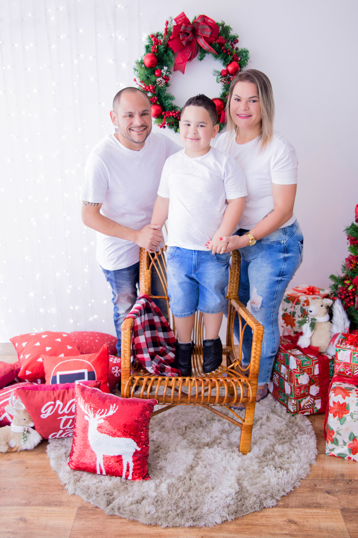 acompanhamento mensal de bebe caxias do sul figurino cenario tematico  personagem foto infantil serra gaucha fotografia familia mundo azul rosa ensaio fotografico crianca newborn baby menino menina smash the cake esmague o bolo banheira urso circo