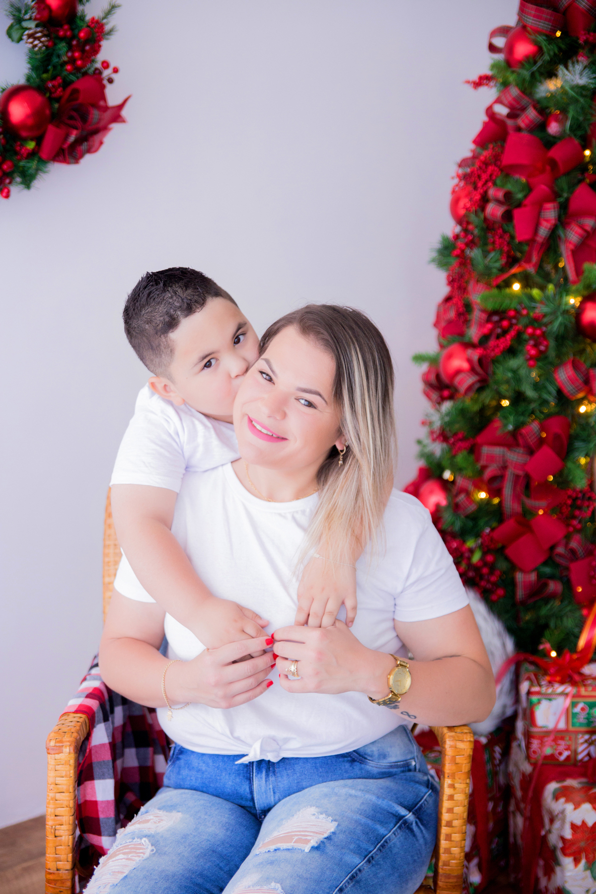 acompanhamento mensal de bebe caxias do sul figurino cenario tematico  personagem foto infantil serra gaucha fotografia familia mundo azul rosa ensaio fotografico crianca newborn baby menino menina smash the cake esmague o bolo banheira urso circo