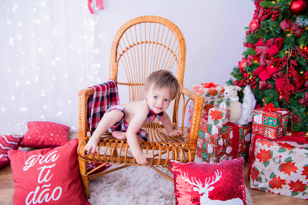 acompanhamento mensal de bebe caxias do sul figurino cenario tematico  personagem foto infantil serra gaucha fotografia familia mundo azul rosa ensaio fotografico crianca newborn baby menino menina smash the cake esmague o bolo banheira urso circo