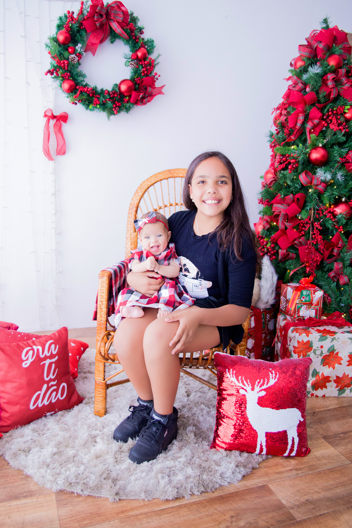 acompanhamento mensal de bebe caxias do sul figurino cenario tematico  personagem foto infantil serra gaucha fotografia familia mundo azul rosa ensaio fotografico crianca newborn baby menino menina smash the cake esmague o bolo banheira urso circo