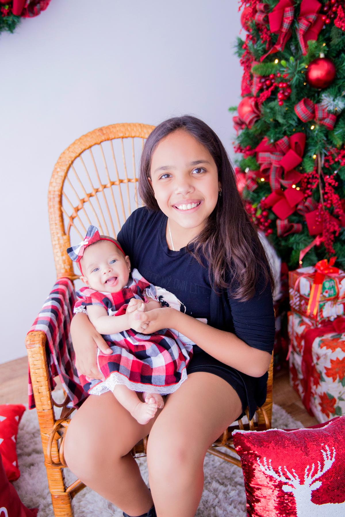 acompanhamento mensal de bebe caxias do sul figurino cenario tematico  personagem foto infantil serra gaucha fotografia familia mundo azul rosa ensaio fotografico crianca newborn baby menino menina smash the cake esmague o bolo banheira urso circo