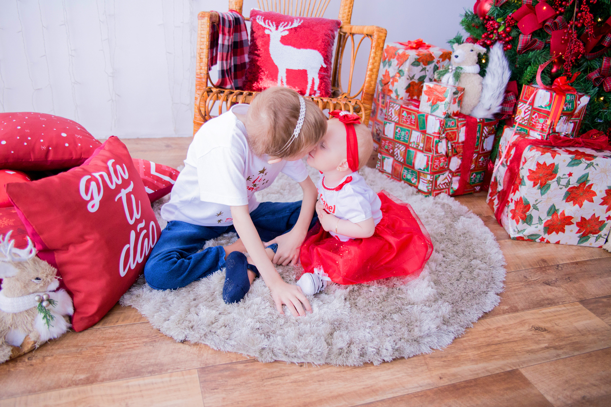 acompanhamento mensal de bebe caxias do sul figurino cenario tematico  personagem foto infantil serra gaucha fotografia familia mundo azul rosa ensaio fotografico crianca newborn baby menino menina smash the cake esmague o bolo banheira urso circo