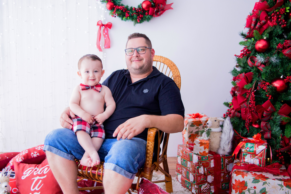 acompanhamento mensal de bebe caxias do sul figurino cenario tematico  personagem foto infantil serra gaucha fotografia familia mundo azul rosa ensaio fotografico crianca newborn baby menino menina smash the cake esmague o bolo banheira urso circo