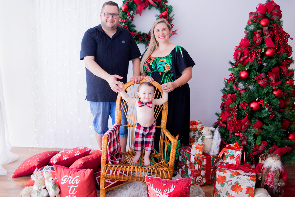 acompanhamento mensal de bebe caxias do sul figurino cenario tematico  personagem foto infantil serra gaucha fotografia familia mundo azul rosa ensaio fotografico crianca newborn baby menino menina smash the cake esmague o bolo banheira urso circo