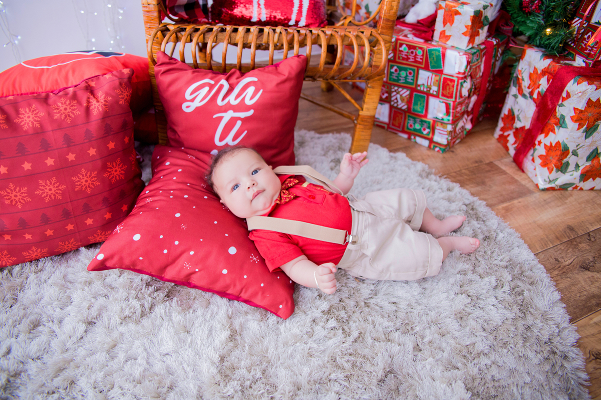 acompanhamento mensal de bebe caxias do sul figurino cenario tematico  personagem foto infantil serra gaucha fotografia familia mundo azul rosa ensaio fotografico crianca newborn baby menino menina smash the cake esmague o bolo banheira urso circo